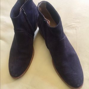 Navy Blue Paul Green Booties